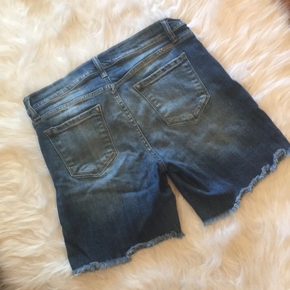 KanCan Raw Hem Distressed Shorts - Picture 11 of 11